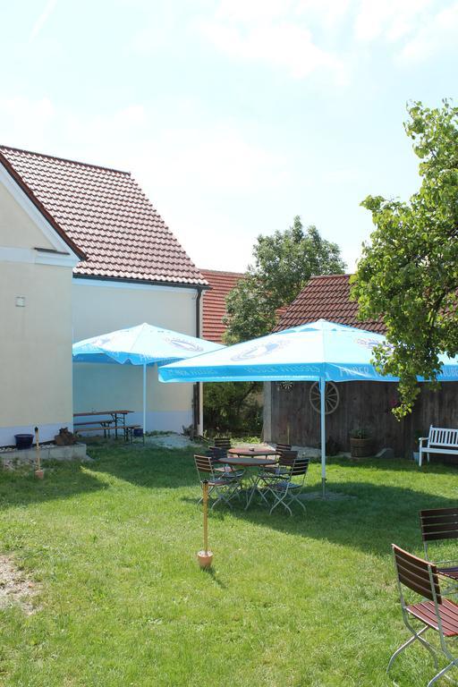 Landgasthof Weberhans Harburg  Ngoại thất bức ảnh