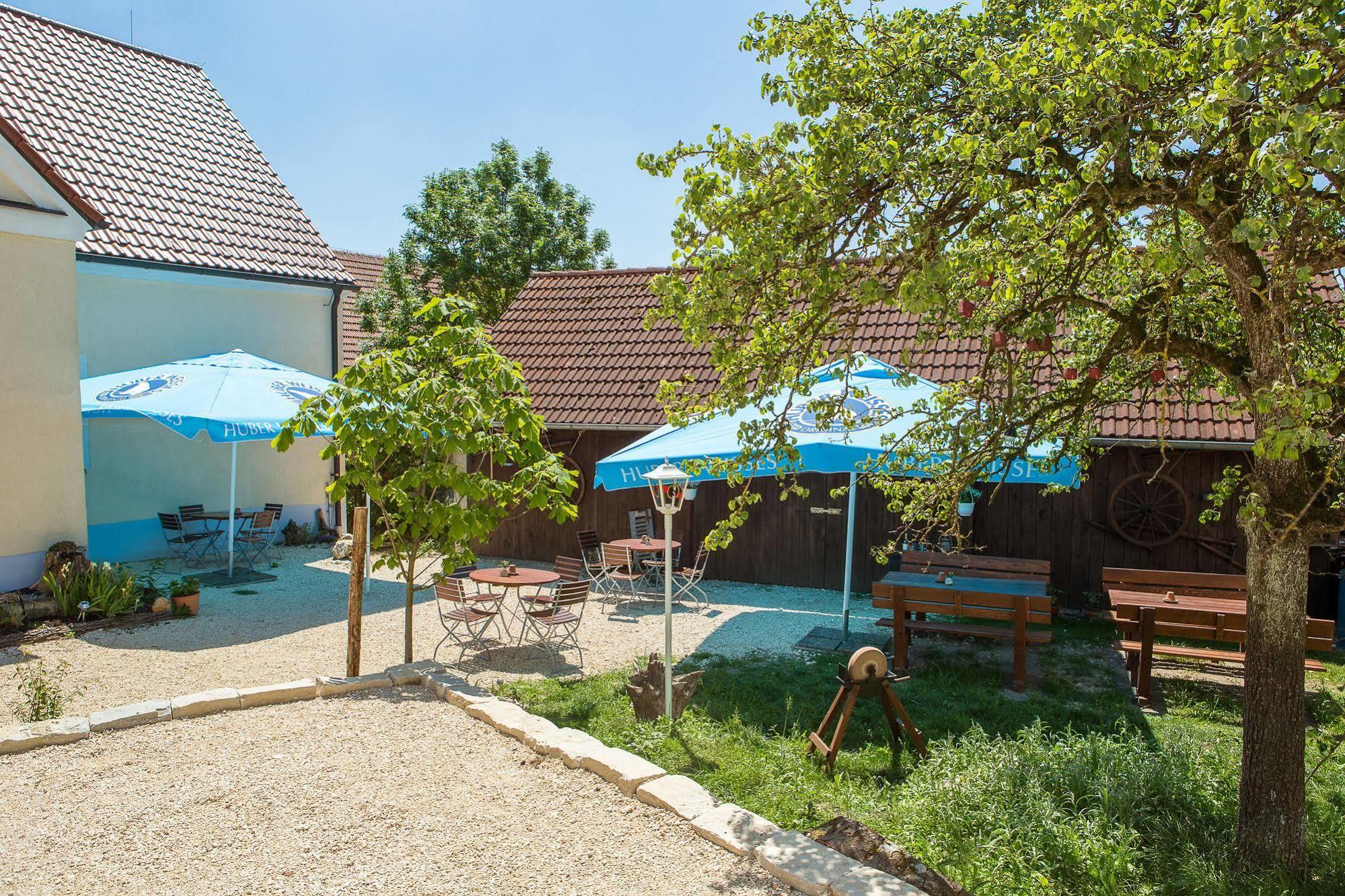 Landgasthof Weberhans Harburg  Ngoại thất bức ảnh